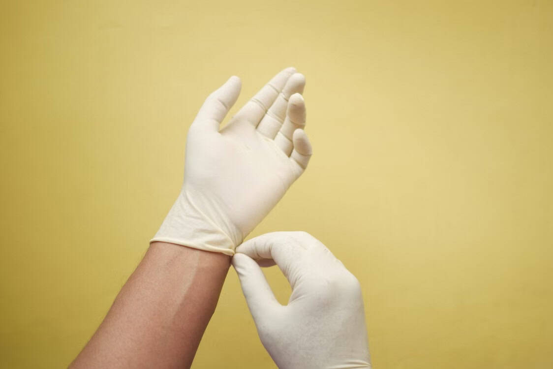 What Does White Glove Treatment Really Mean During a Packout?