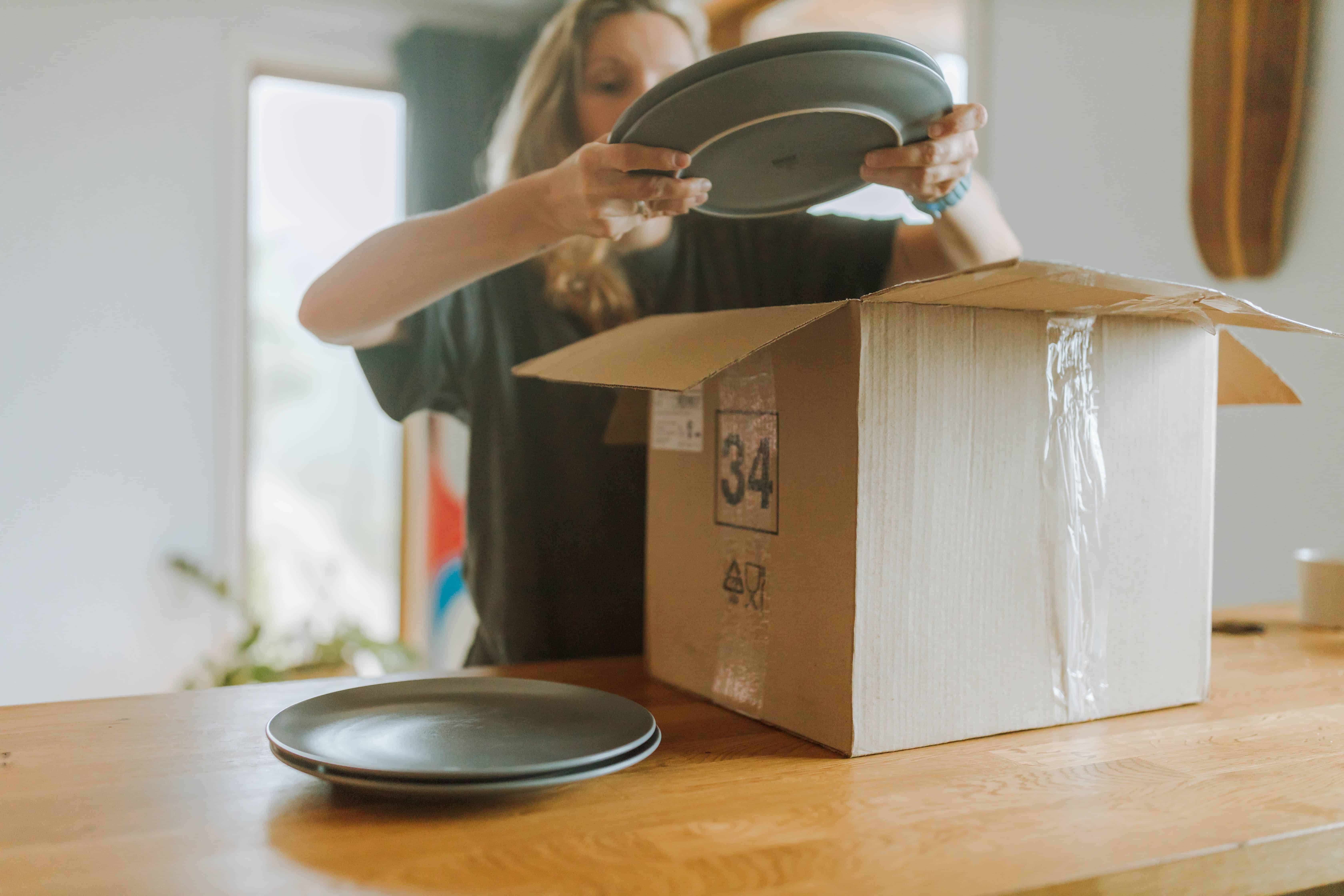 How Does the Packback Stage of Contents Packout Process Work?